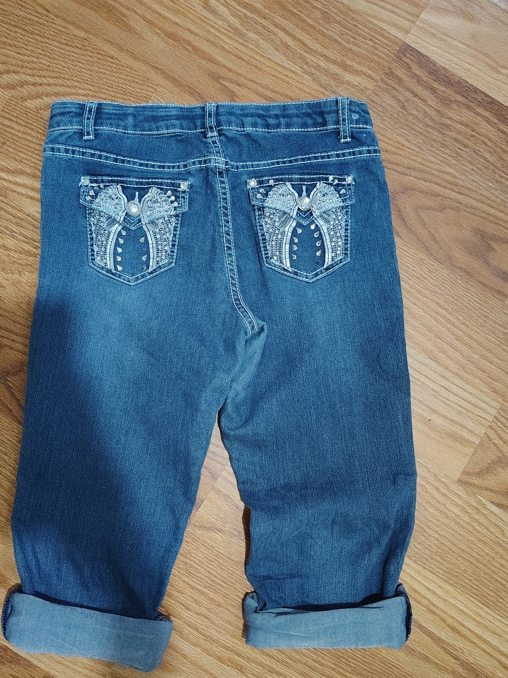 Women's Embellished Back-Pocket Blue Denim Jeans